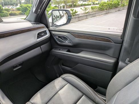 Certified 2024 Chevrolet Suburban Premier image 20