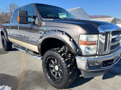 Used 2008 Ford F250 Lariat image 2