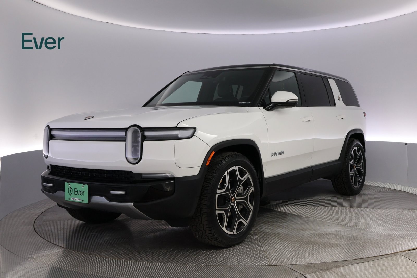 Used 2026 Rivian R1S Adventure Tri AWD/4WD image 2