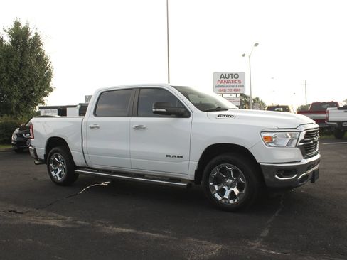 Used 2019 RAM 1500 Big Horn AWD/4WD image 10