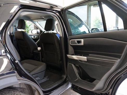 Used 2022 Ford Explorer XLT w/ Class IV Trailer Tow Package image 45