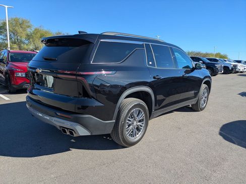 Used 2026 Chevrolet Traverse LT w/ Driver Confidence Package image 2