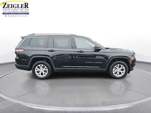 Used 2023 Jeep Grand Cherokee L Limited image 4