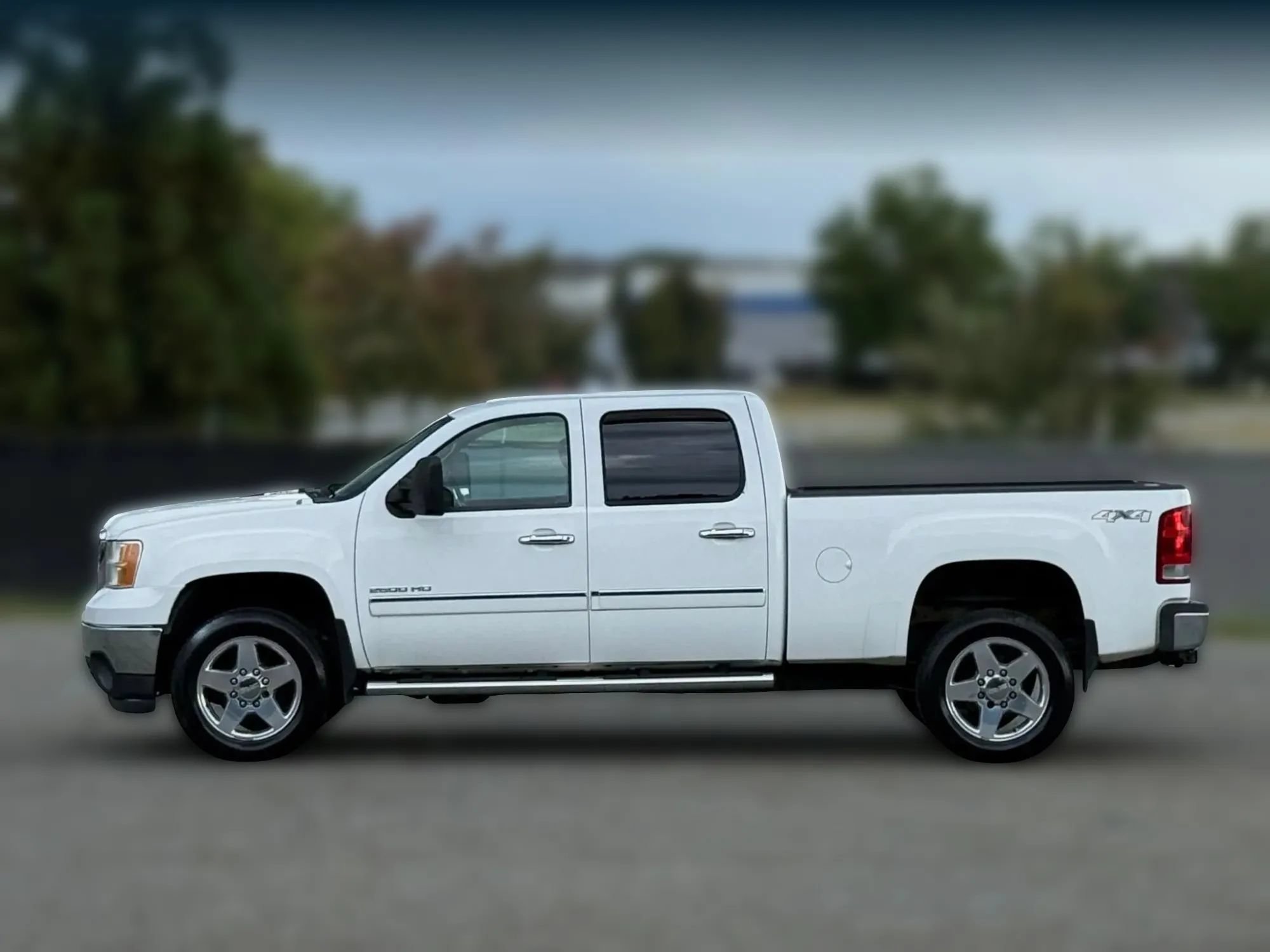 Used 2013 GMC Sierra 2500 SLE w/ HD SLE Premium Package AWD/4WD image 8