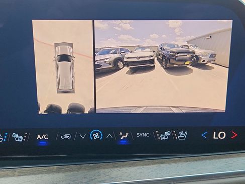 Certified 2025 Chevrolet Tahoe High Country RWD image 15