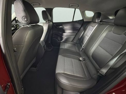 Used 2025 Chevrolet Trax LT w/ Driver Confidence Package image 25