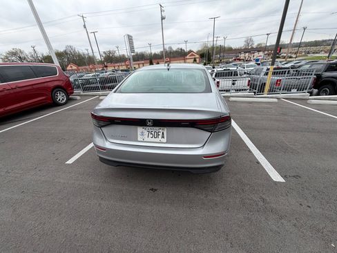 Used 2024 Honda Accord EX image 4