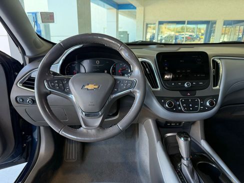 Used 2019 Chevrolet Malibu Premier w/ Sun and Wheel Package image 17