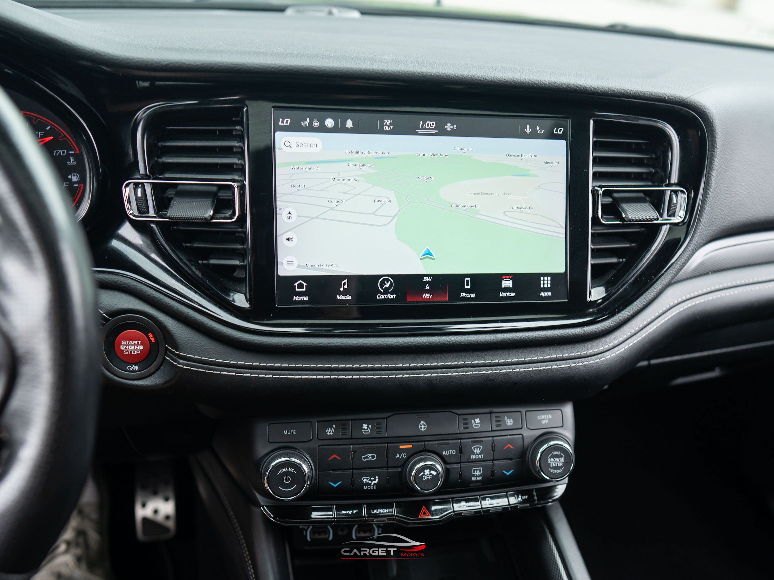 Used 2021 Dodge Durango SRT w/ Technology Group AWD/4WD image 33