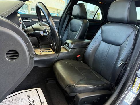 Used 2014 Chrysler 300 C w/ Beats Audio Group RWD image 12