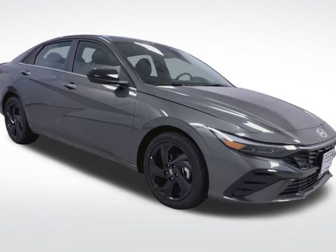 New 2026 Hyundai Elantra SEL Sport Premium FWD image 15