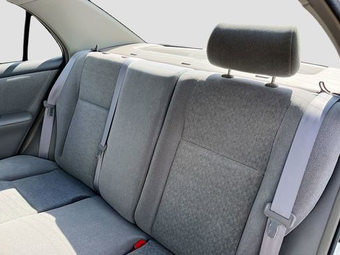 Used 2004 Toyota Corolla LE image 22