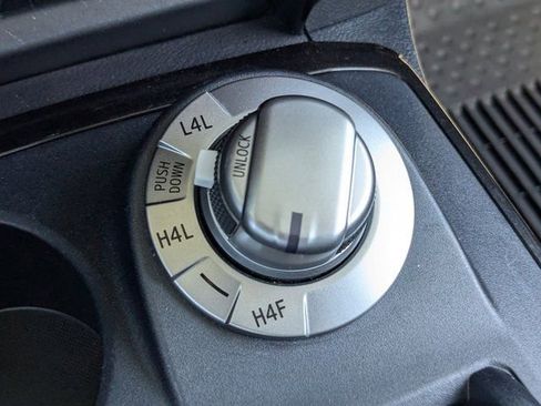 Used 2019 Toyota 4Runner Limited image 24