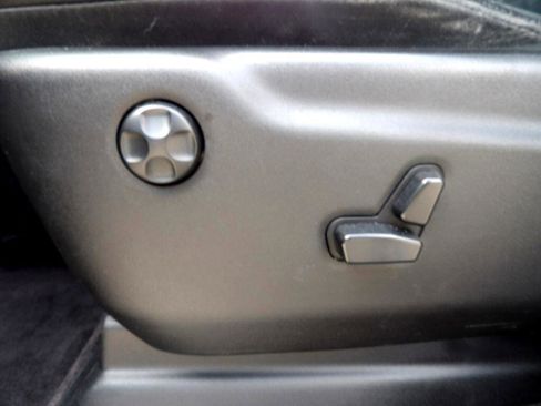 Used 2016 Jeep Grand Cherokee Limited image 12