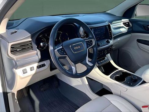 Used 2023 GMC Acadia Denali w/ Denali Technology Package AWD/4WD image 11