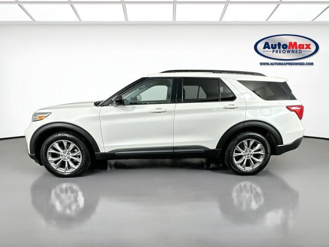 Used 2023 Ford Explorer XLT w/ Equipment Group 202A AWD/4WD image 9