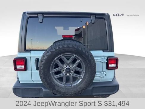 Used 2024 Jeep Wrangler Sport S image 7