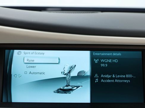 Used 2017 Rolls-Royce Ghost RWD image 40