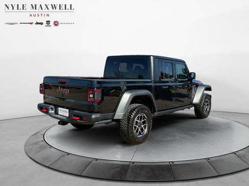 New 2025 Jeep Gladiator Rubicon w/ Convenience Group image 17