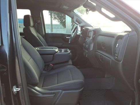 Used 2022 Chevrolet Silverado 1500 Custom Trail Boss AWD/4WD image 17