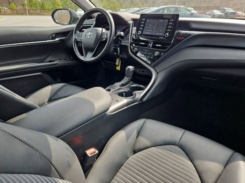 Used 2024 Toyota Camry SE w/ Cold Weather Package image 14