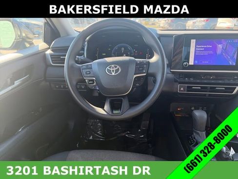 Used 2025 Toyota Camry LE image 13