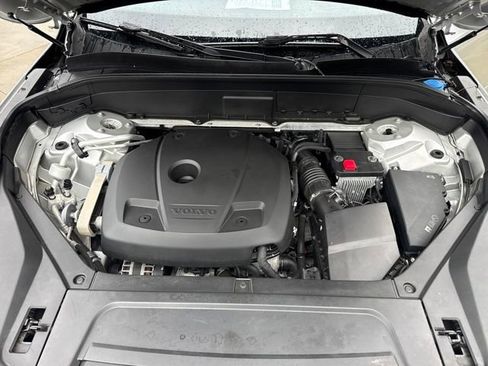 Used 2019 Volvo XC90 T6 Momentum image 28
