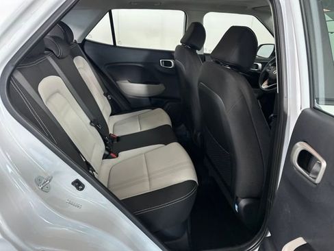 Certified 2023 Hyundai Venue SEL image 27