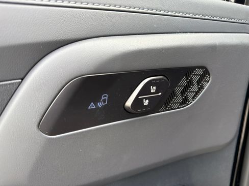 Used 2027 Kia Telluride SX Prestige X-Pro AWD/4WD image 16