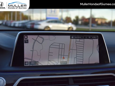 Used 2020 BMW 750i xDrive w/ Executive Package image 28