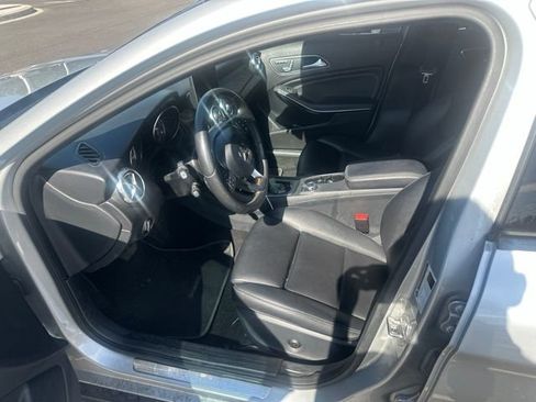 Used 2018 Mercedes-Benz GLA 250 4MATIC image 15