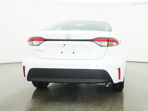 New 2026 Toyota Corolla LE FWD image 19