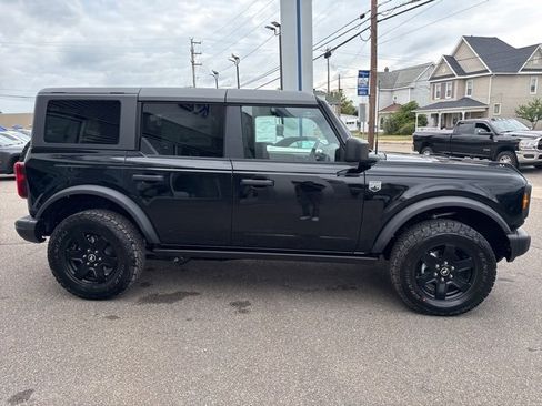 New 2025 Ford Bronco Big Bend w/ Black Diamond Package image 5