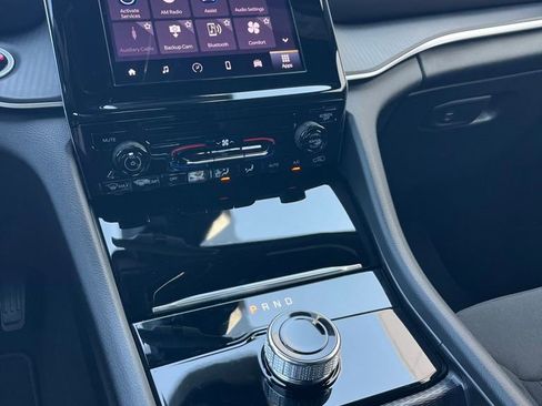 New 2025 Jeep Grand Cherokee L Laredo w/ Trailer Tow Package image 15