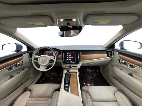 Used 2017 Volvo S90 T6 Inscription w/ Vision Package image 17