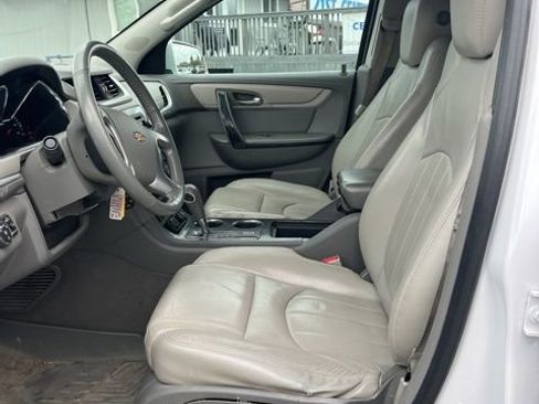 Used 2016 Chevrolet Traverse LTZ AWD/4WD image 5