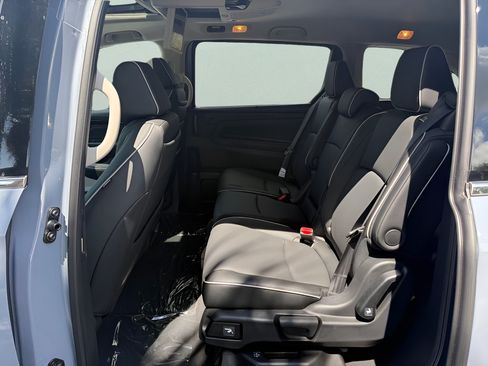 New 2026 Honda Odyssey Elite image 11
