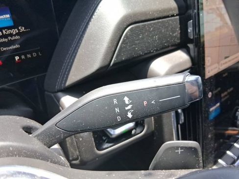 Used 2025 GMC Yukon Denali w/ Sun & Power Step Package AWD/4WD image 11