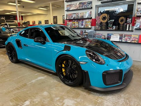Used 2018 Porsche 911 GT2 RS RWD image 5