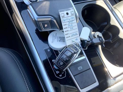 Used 2025 Audi Q7 Premium Plus image 15