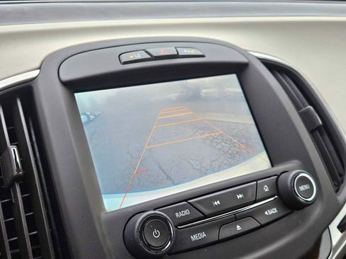 Used 2014 Buick LaCrosse Leather w/ Driver Confidence Package image 28