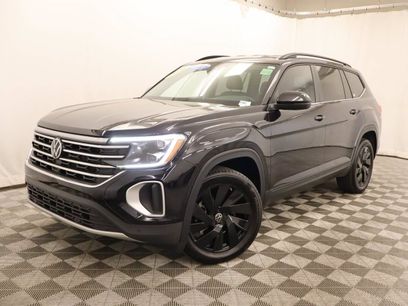 Certified 2026 Volkswagen Atlas SE w/ Black Wheel Package