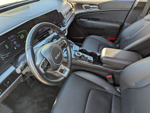 Used 2023 Kia Sportage EX image 19