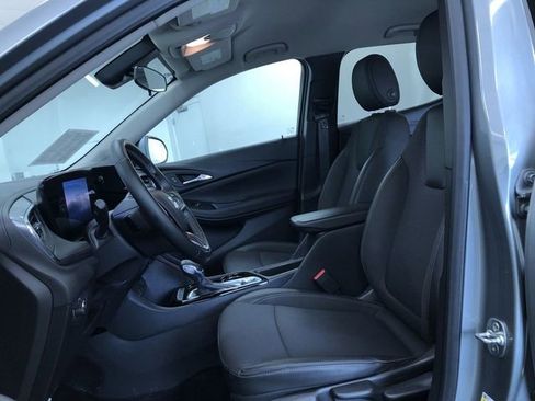 Used 2025 Buick Encore GX Preferred image 19