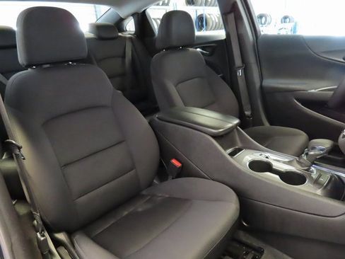 Used 2023 Chevrolet Malibu LT image 6