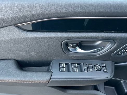 New 2026 Honda Pilot TrailSport image 11