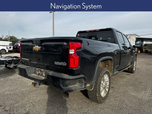 Used 2023 Chevrolet Silverado 2500 High Country w/ Z71 Off-Road Package image 6