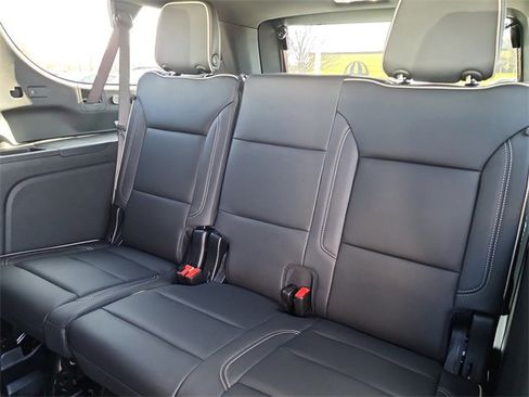 New 2026 GMC Yukon XL Elevation image 17