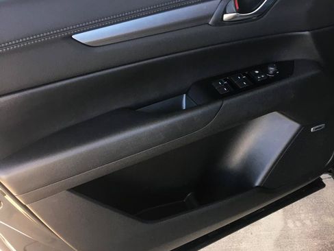 Used 2020 MAZDA CX-5 Touring FWD image 12