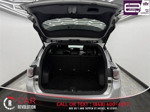 Used 2024 Jeep Compass Latitude AWD/4WD image 6